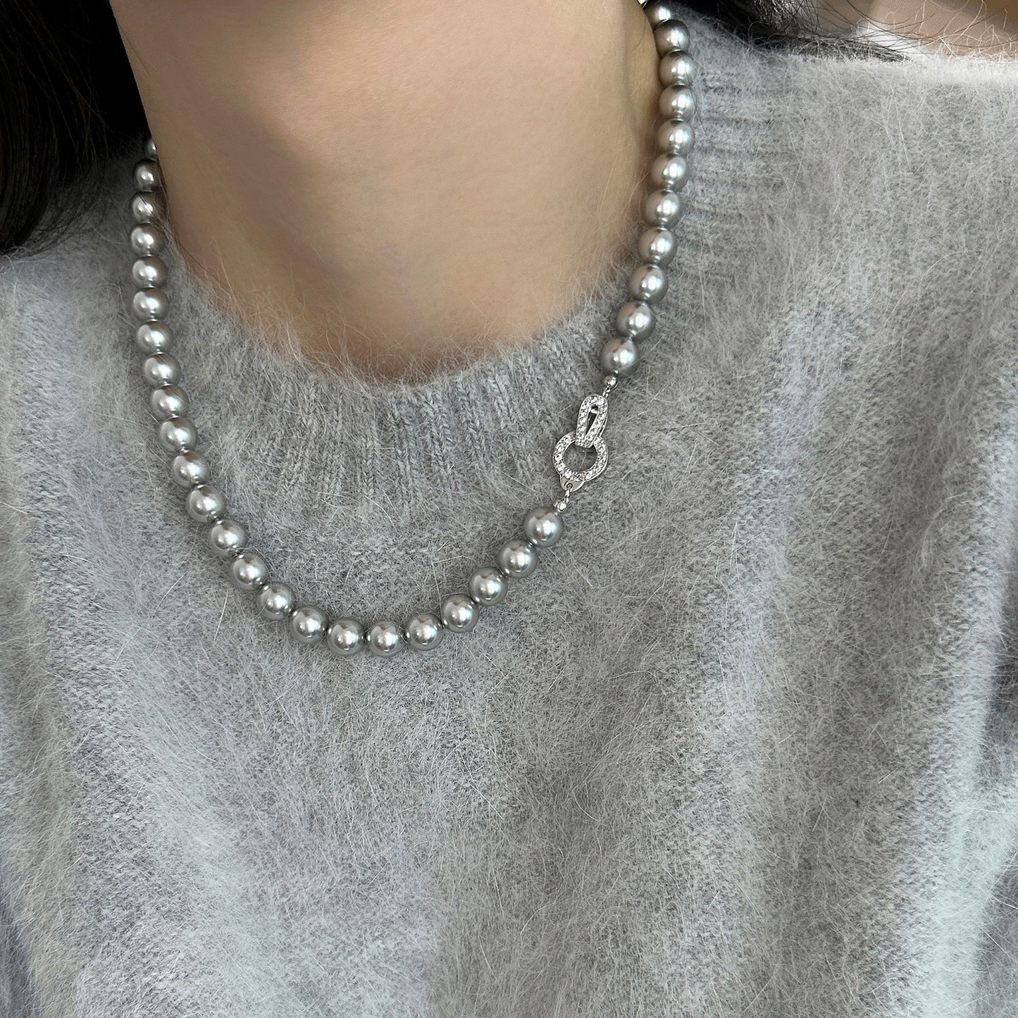 Grey Vintage Pearl Necklace