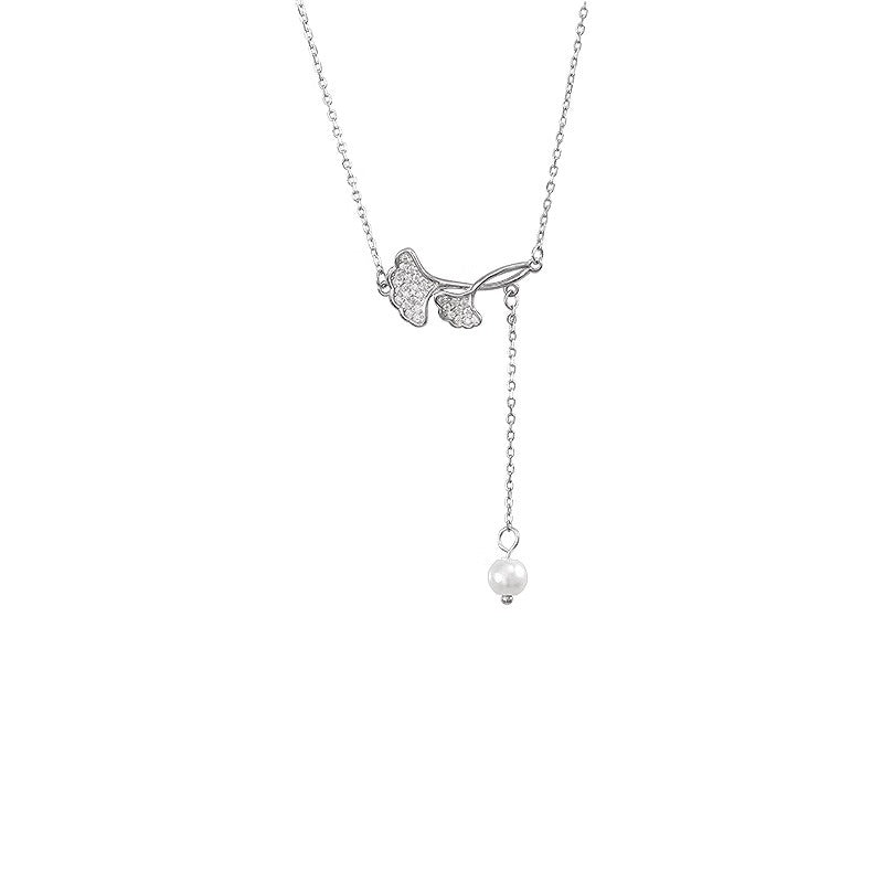 Ginkgo biloba fringed pearl necklace