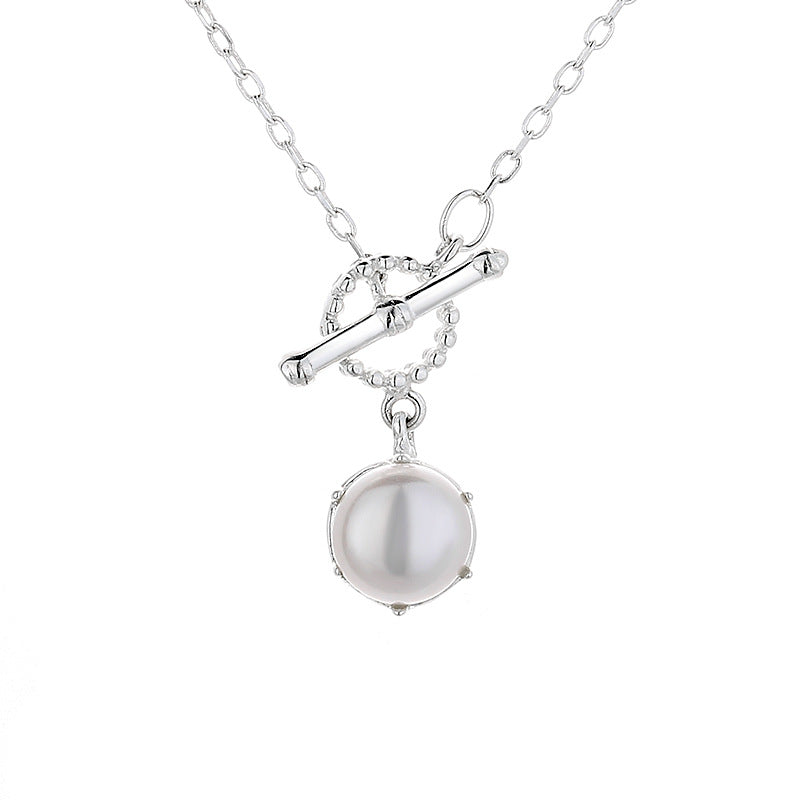 Simple design pearl pendant