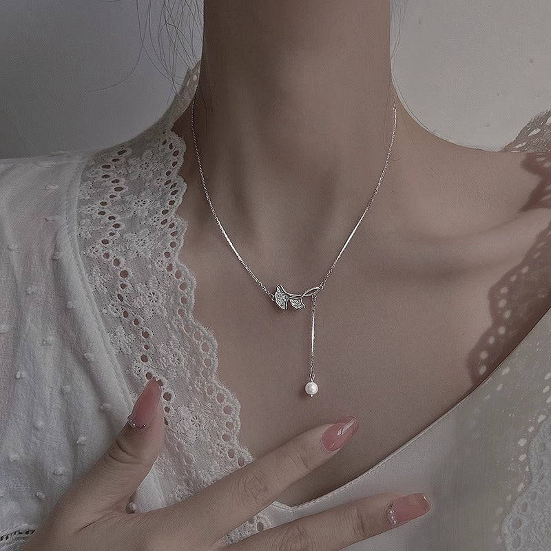 Ginkgo biloba fringed pearl necklace