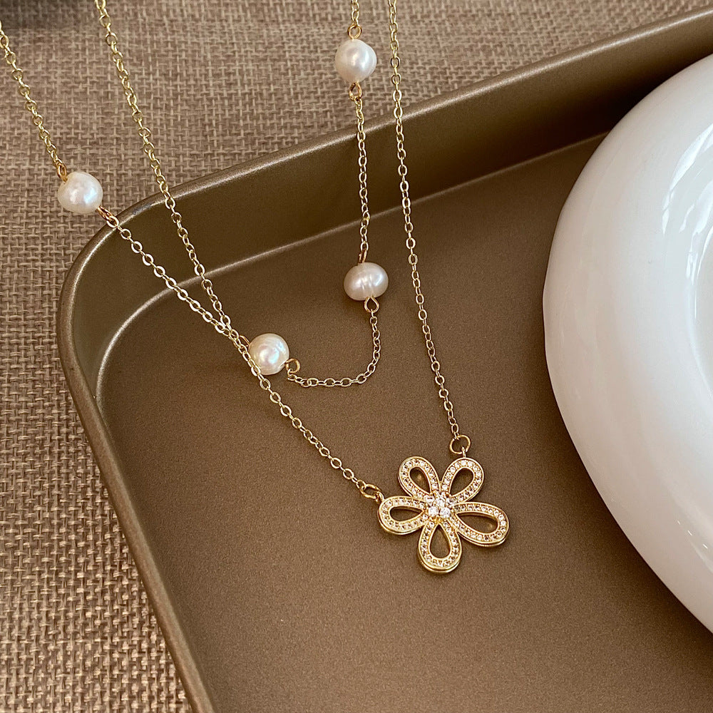 Double Flower Design Pearl Necklace