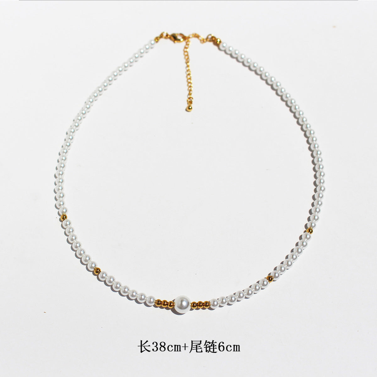 Elegant Pearl Design Necklace