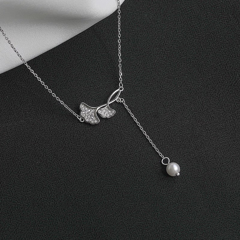 Ginkgo biloba fringed pearl necklace