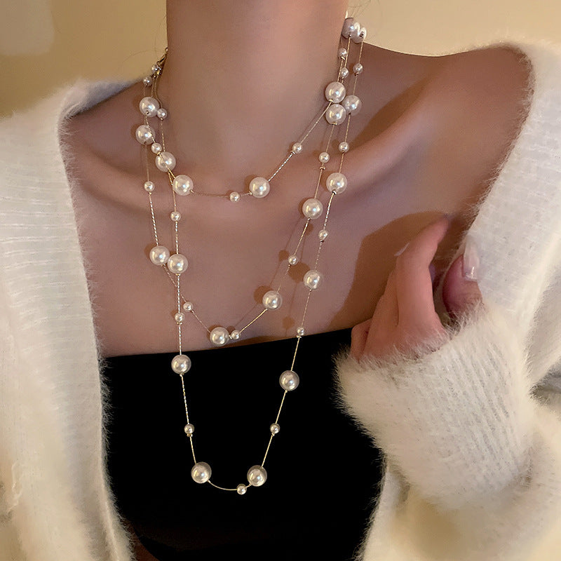 Long design pearl necklace