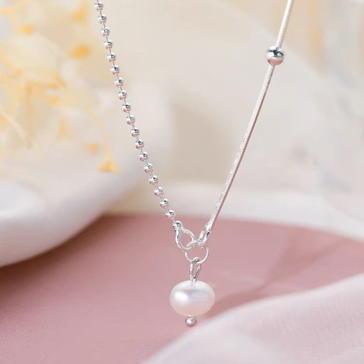 Simple design pearl necklace
