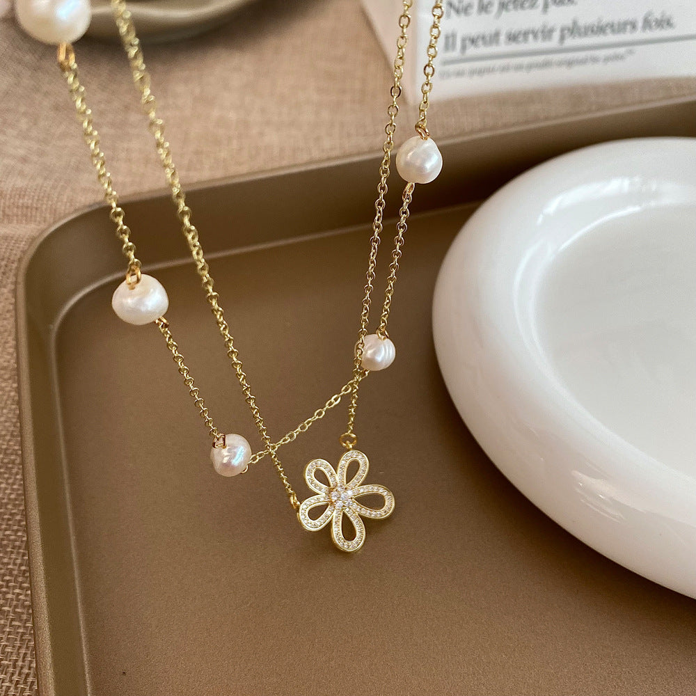 Double Flower Design Pearl Necklace