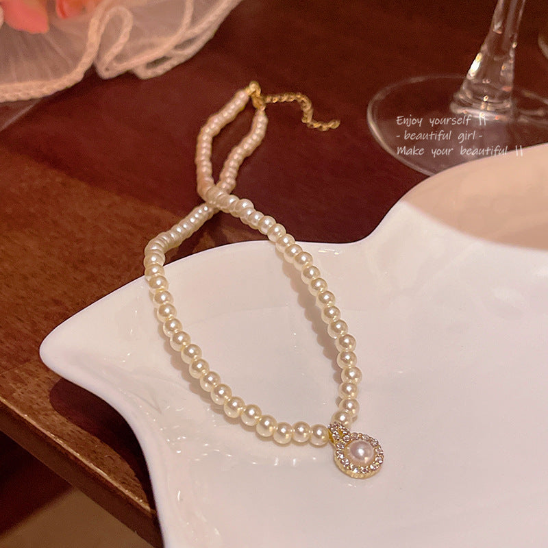 Vintage Ring Design Crystal Pearl Necklace