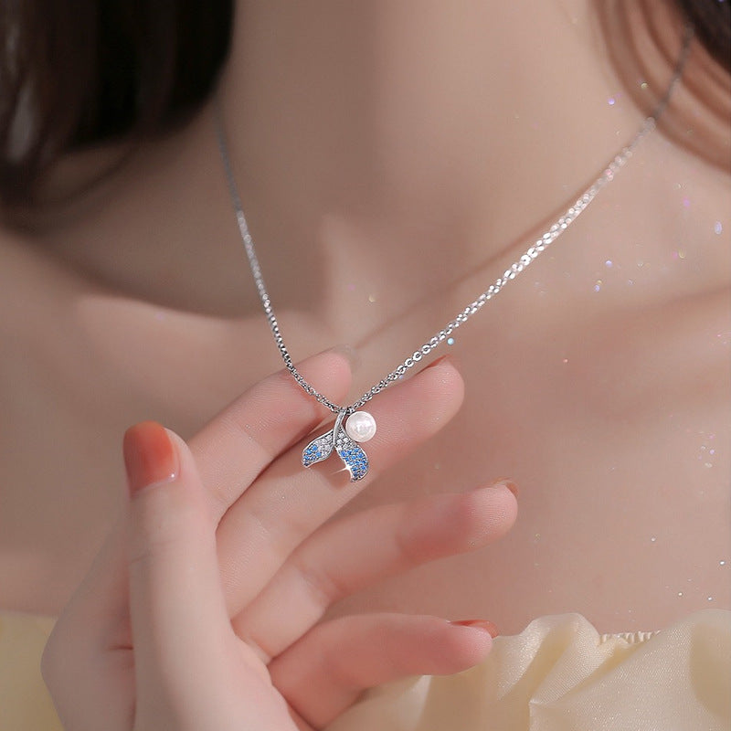 Temperament pearl fishtail design necklace