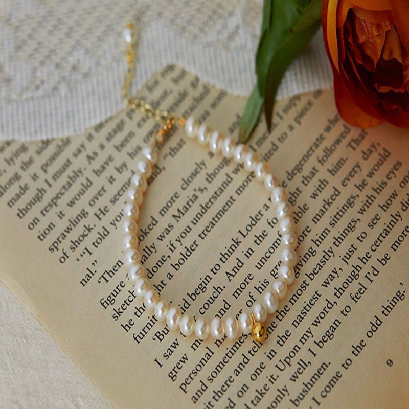 Small gold bead pearl bracelet