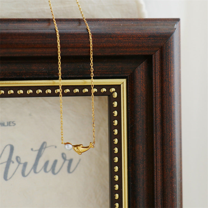 Little Dolphin Design Pearl Necklace