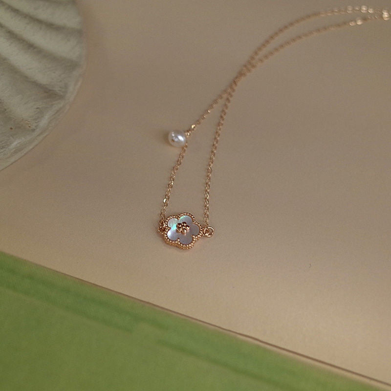 Flower Design Pearl Neck Chain