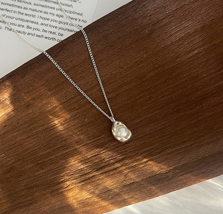 Pea Irregular Pearl Necklace