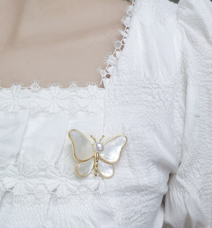 Butterfly Design Pearl Brooch