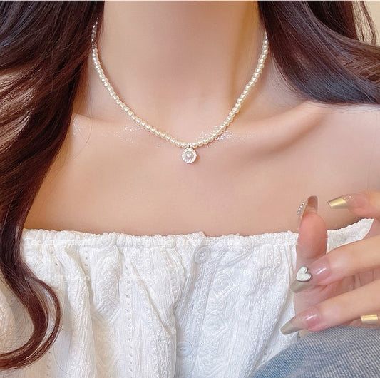 Vintage Ring Design Crystal Pearl Necklace