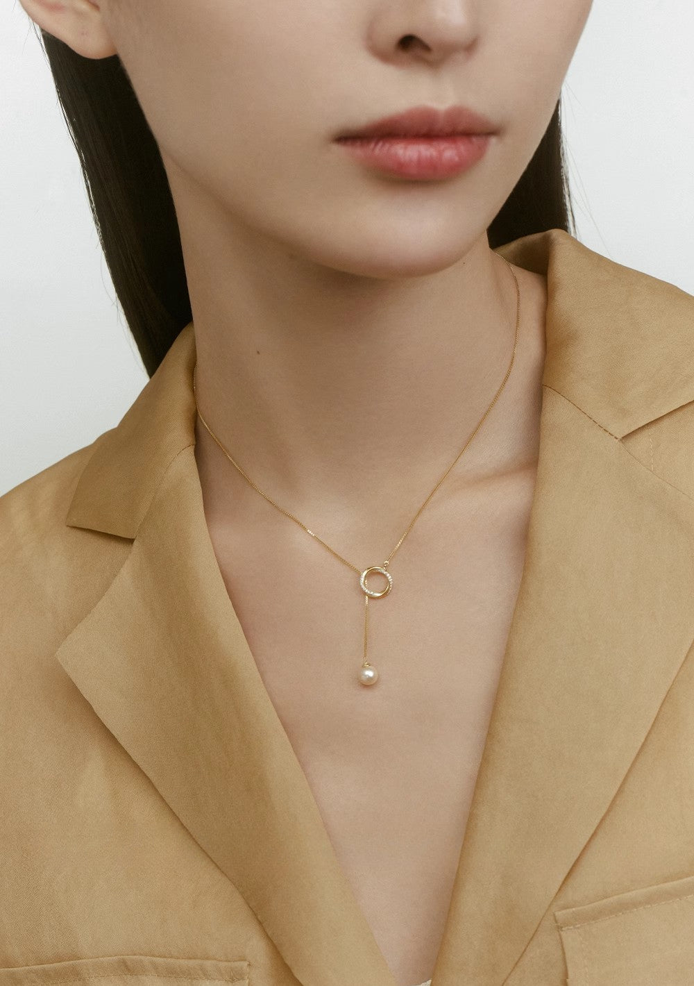 Pearl Mobius tassel design necklace