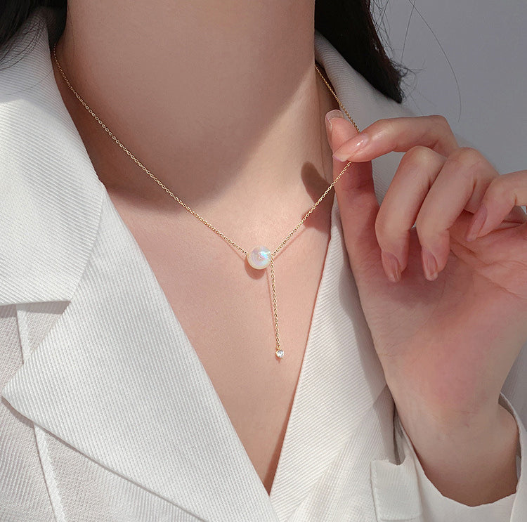 Pearl j simple design necklace