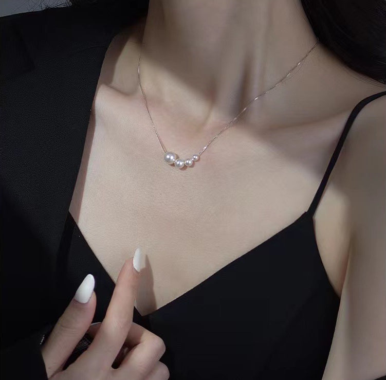 Pearl minimalist design necklace