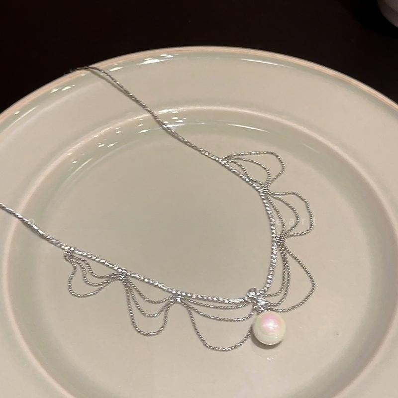 Drunk atmosphere design pearl necklace
