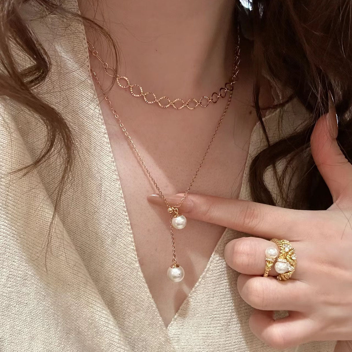 Light luxury niche tassel design pearl necklace