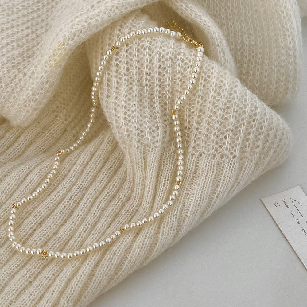Simple design pearl necklace