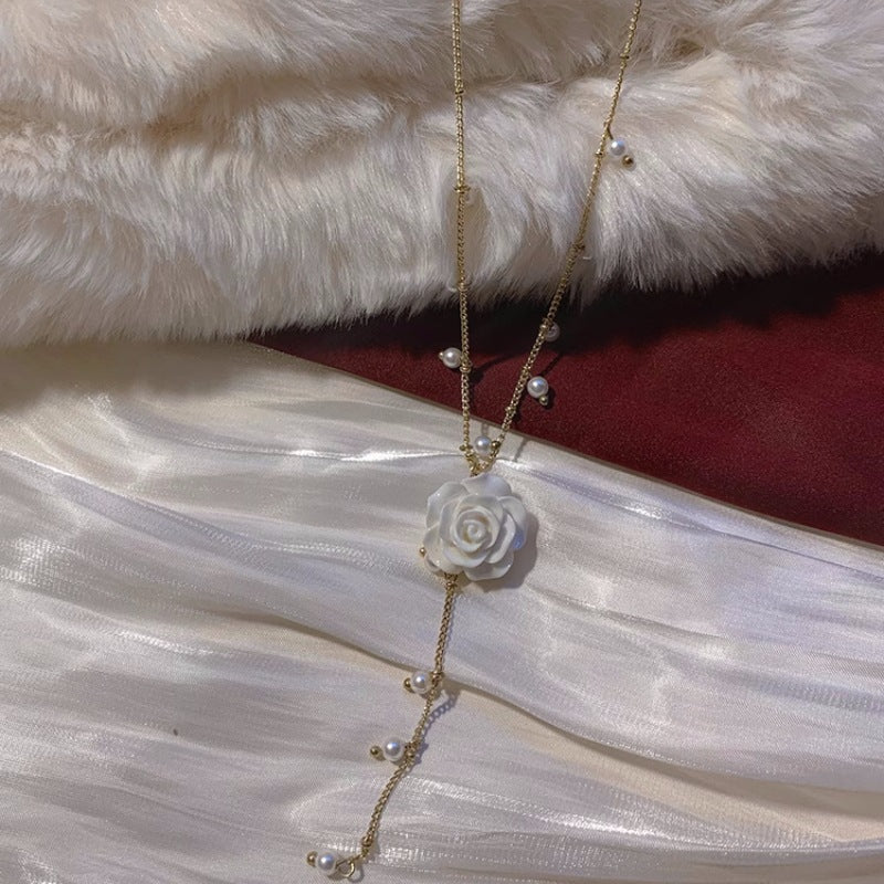 Pearl Flower Tassel Design Necklace