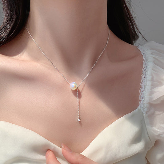 Pearl j simple design necklace