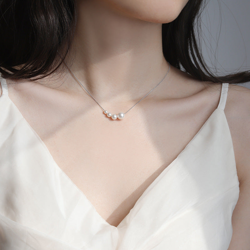 Pearl minimalist design necklace
