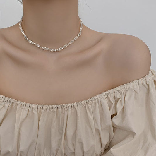 Woven Design Pearl Necklace