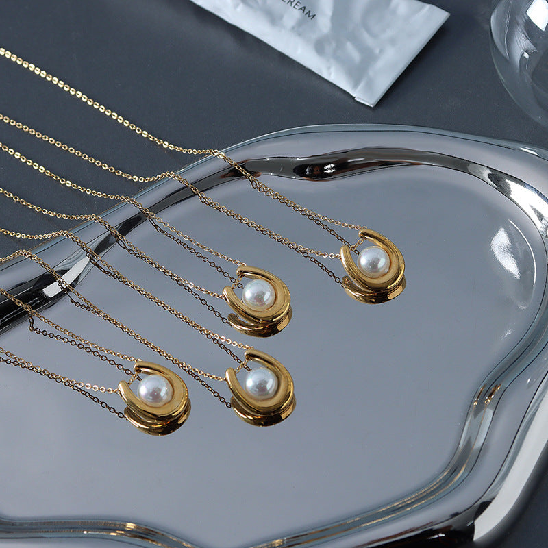 French retro U-shaped pearl pendant