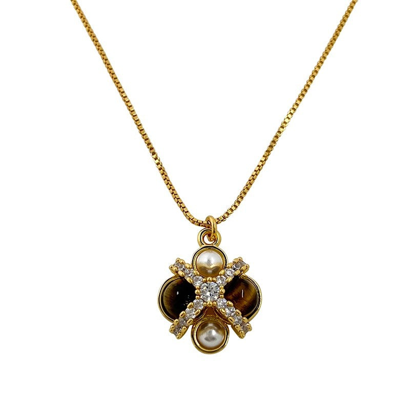 Tiger's Eye Design Pearl Necklace