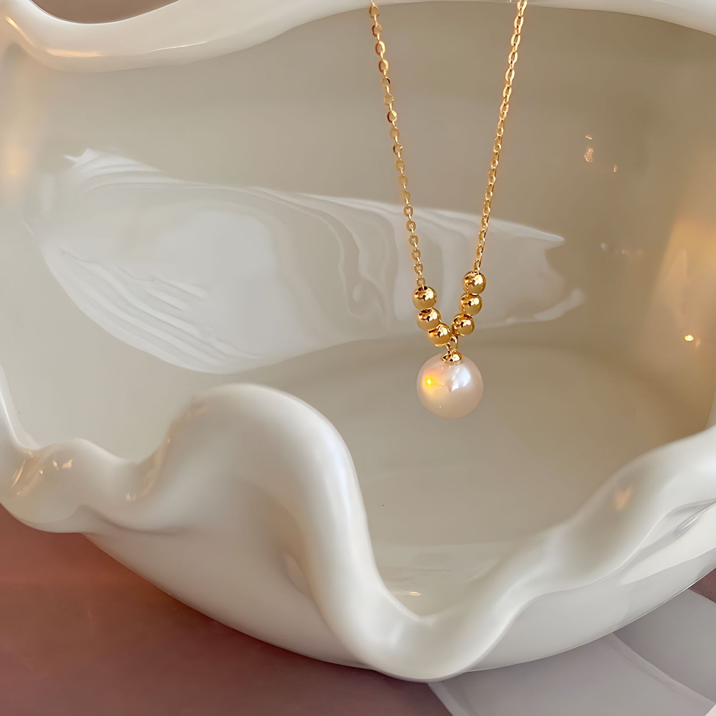 Crystal Pearl Design Necklace