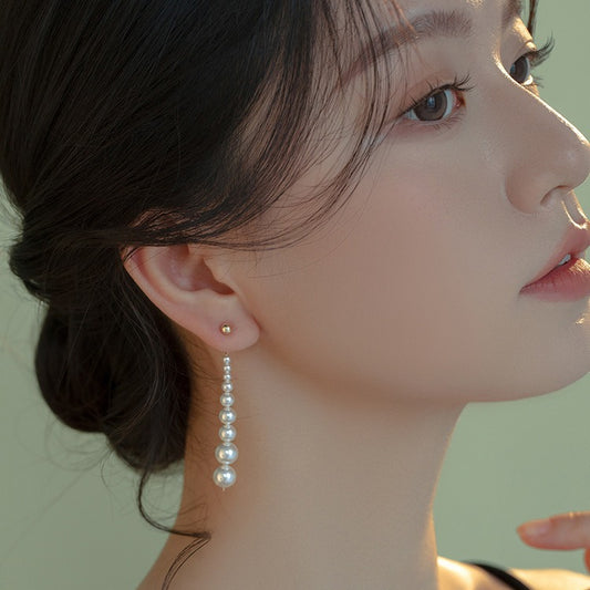 Court design pearl stud earrings