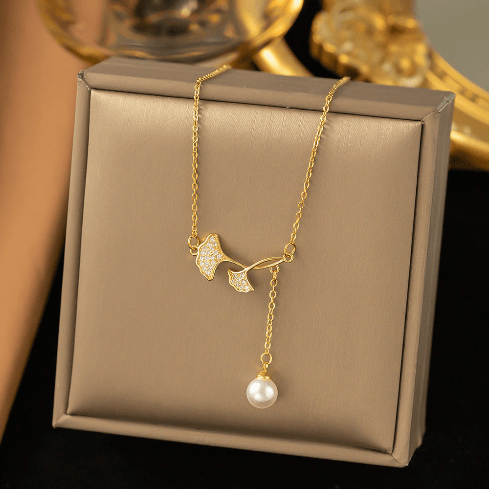 Ginkgo Biloba Design Pearl Necklace