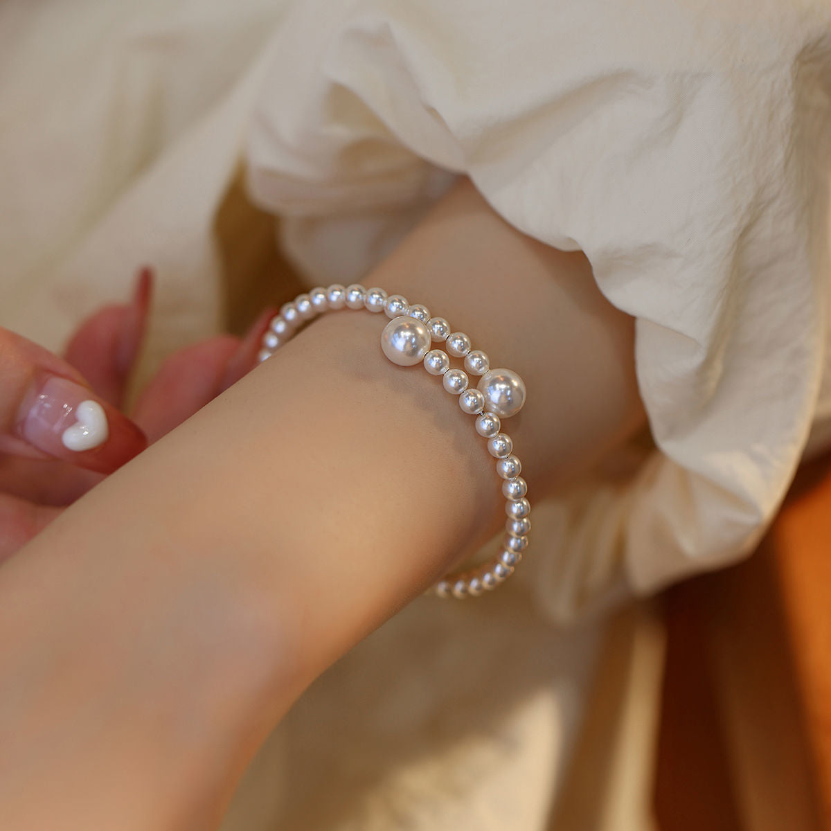 Simple design pearl bracelet