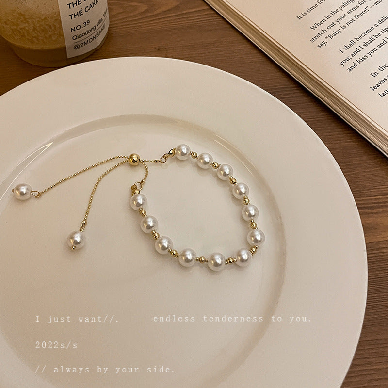 Simple design pearl bracelet