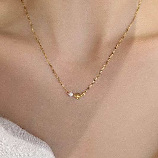 Little Dolphin Design Pearl Necklace