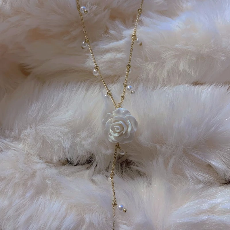 Pearl Flower Tassel Design Necklace