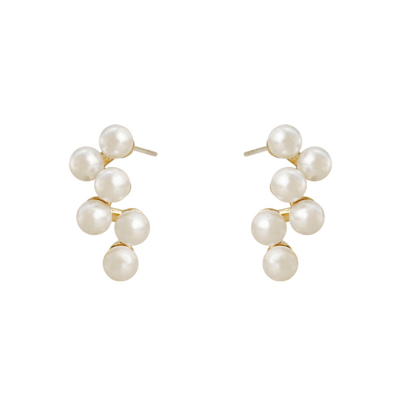 Small grape design pearl stud earrings