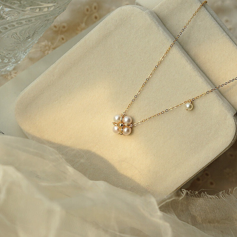 Lucky Clover Pearl Necklace