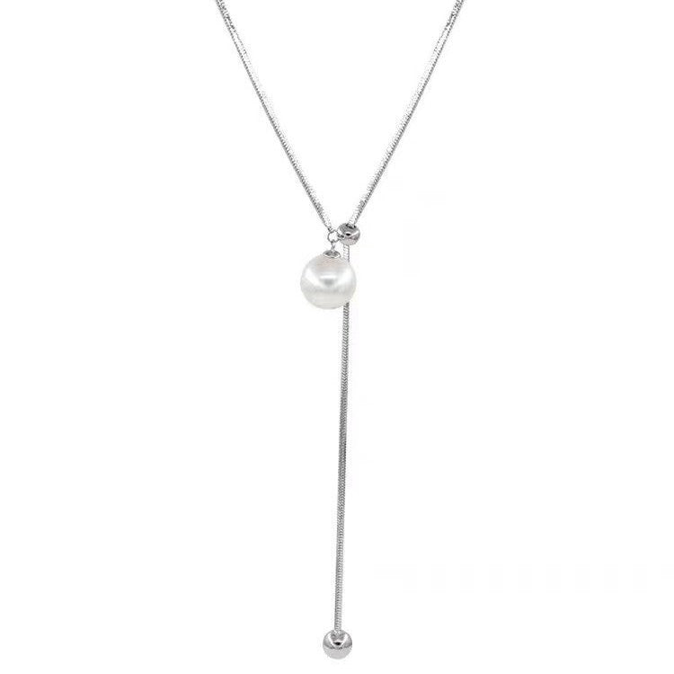 Drawable pearl necklace