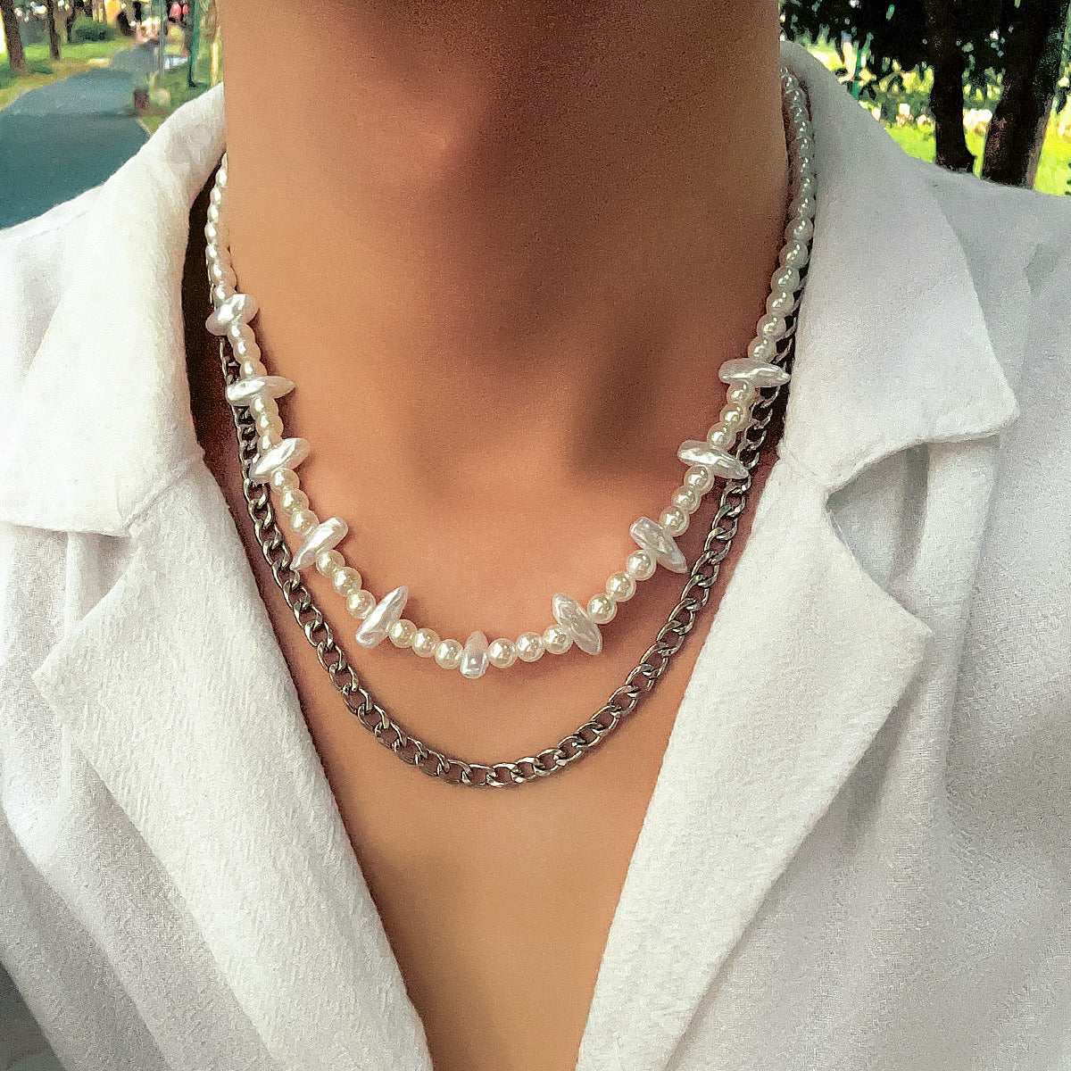 Special-shaped design pearl necklace