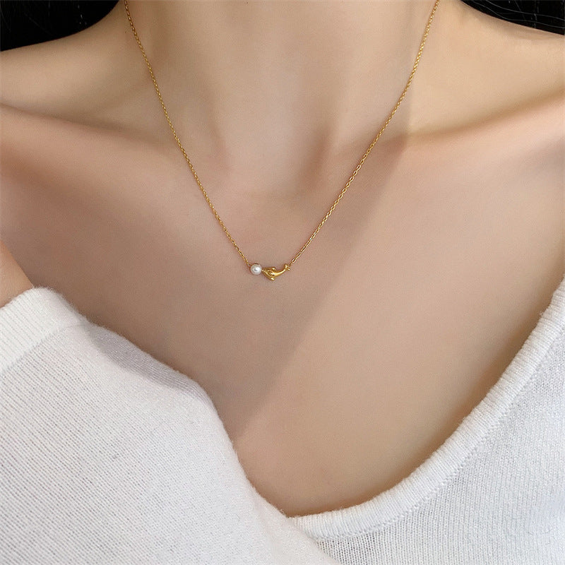 Little Dolphin Design Pearl Necklace