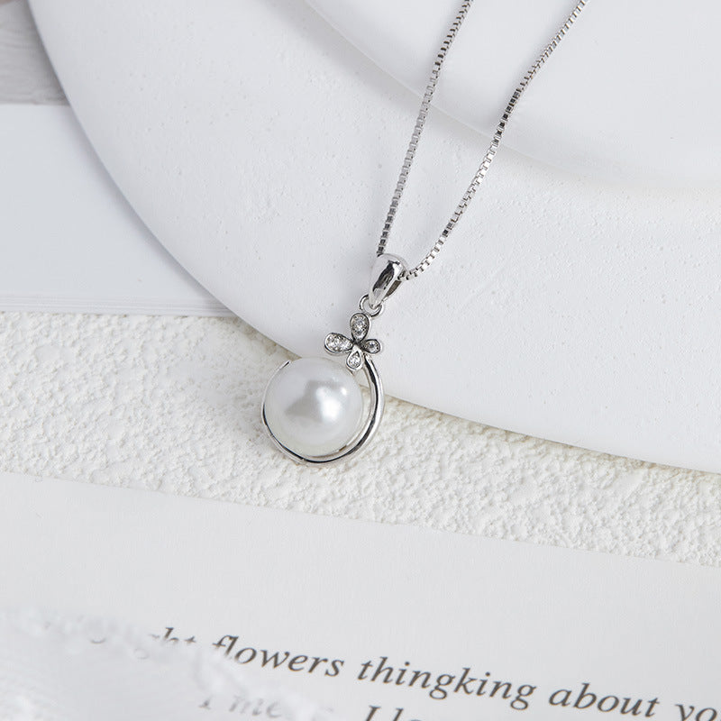 Butterfly Design Crystal Pearl Pendant