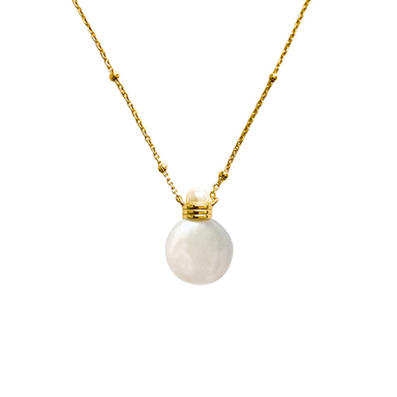Perfume bottle design pearl necklace