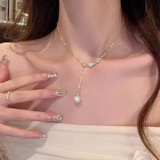 Water drop fringed pearl necklace
