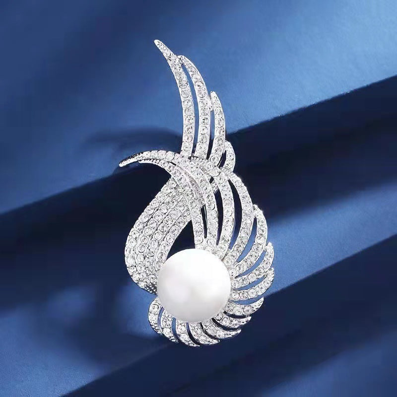 Wings Design Pearl Brooch