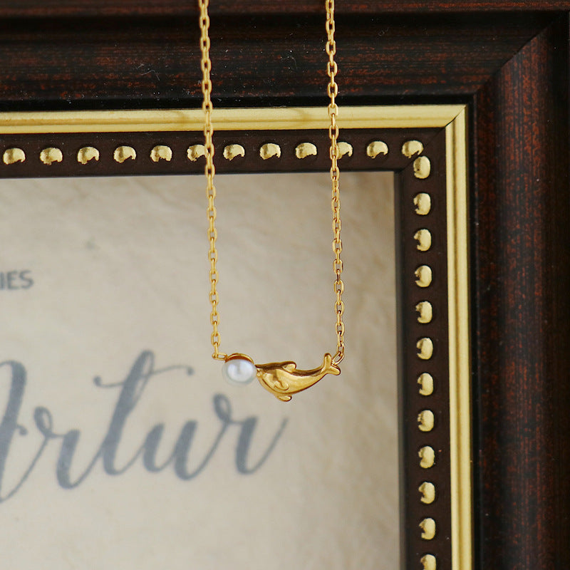 Little Dolphin Design Pearl Necklace
