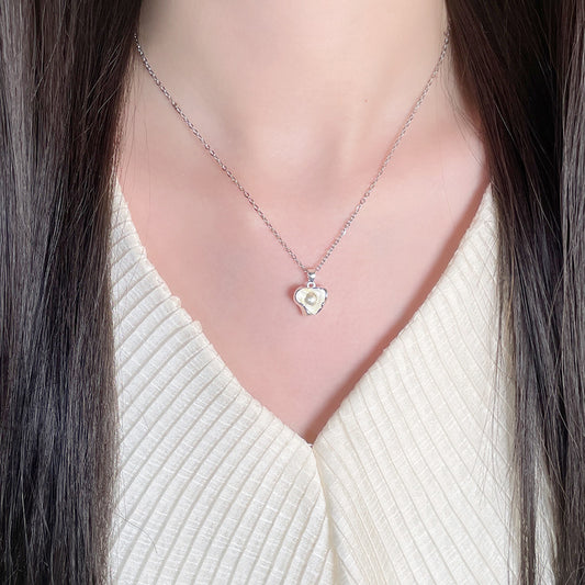 Irregular love design pearl necklace