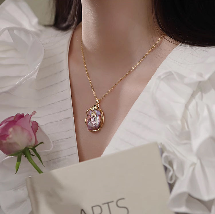 Baroque pearl light luxury design necklace