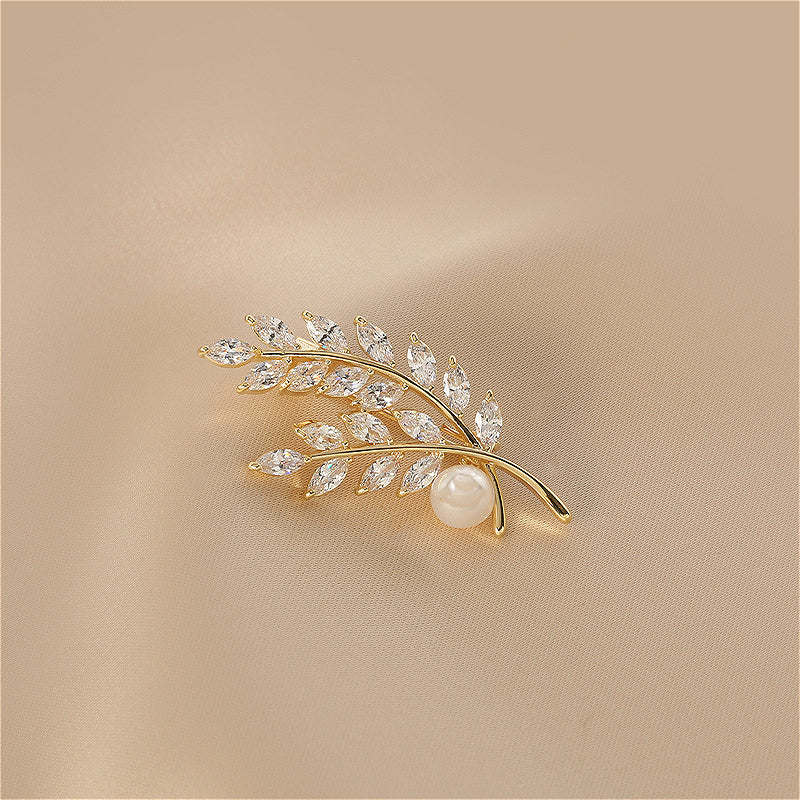 Wheat Ear Design Pearl Brooch